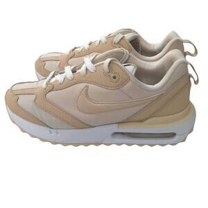 Nike Air Max Dawn light pink. Women's size 8 Athletic sport sneaker gym